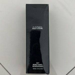 Brand new MAC fix plus coconut